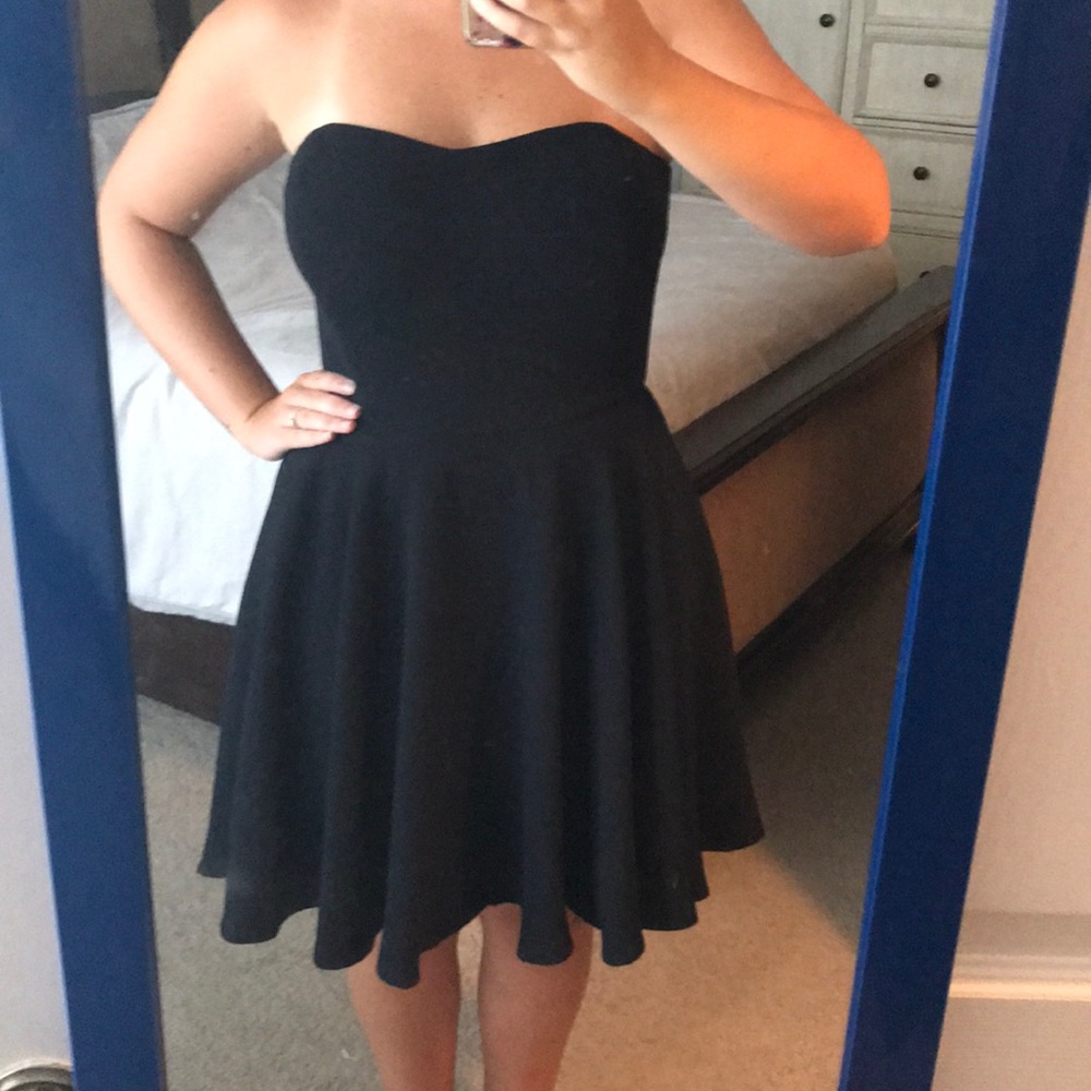 Navy blue strapless cocktail dress